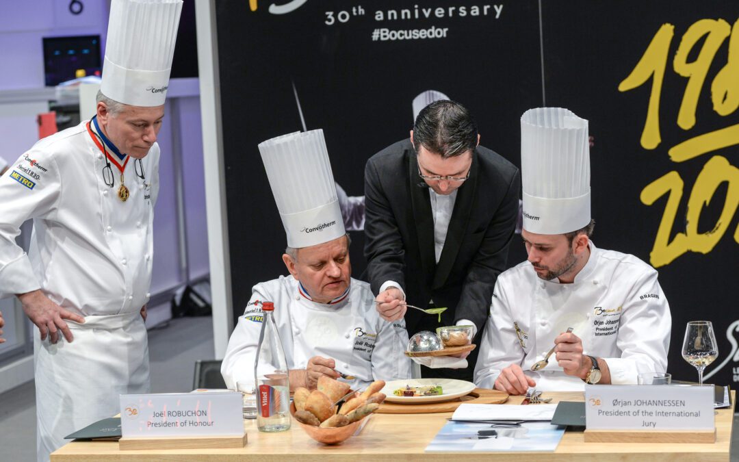 Kiválóan teljesített a magyar csapat a Bocuse d’Or első versenynapján, a világ élvonalában